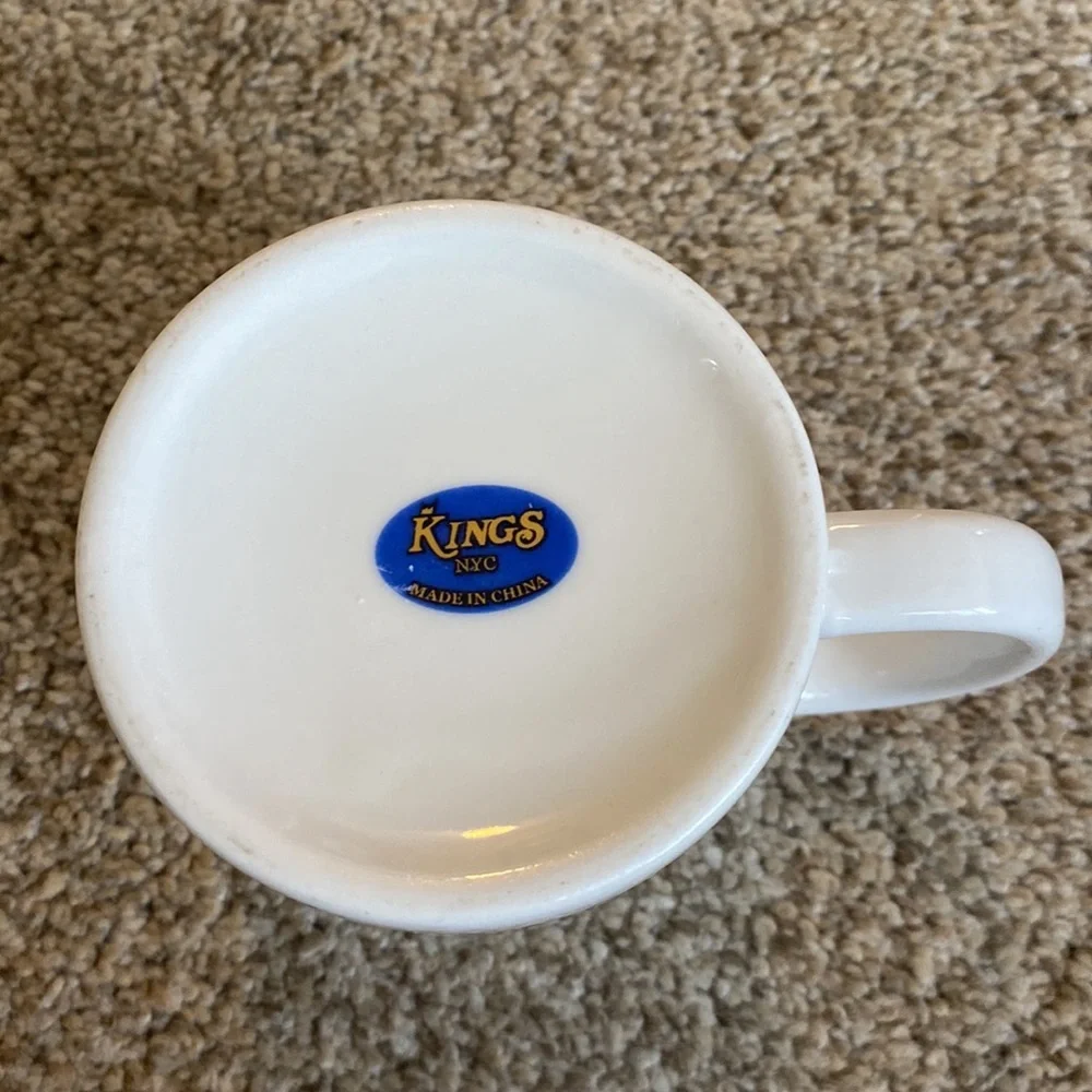 Kings NYC “I ♥️ NY” Ceramic Mug - Picture 4 of 5